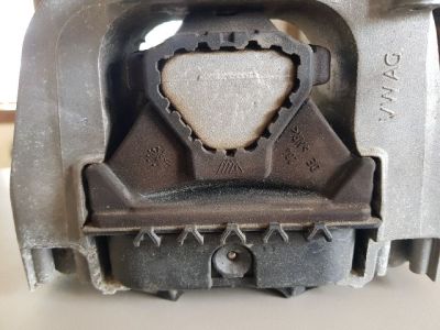 Motor Tartó Bak Jobb - Bak