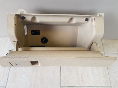 Kesztyűtartó Ajtó - 3. kép