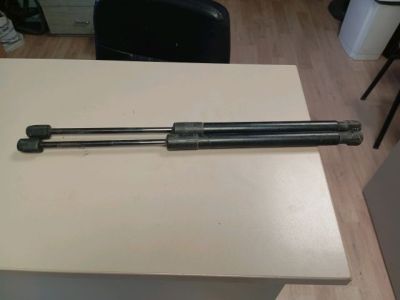 Gázrugós Kitámasztó Teleszkóp Pár Csomagtérajtó