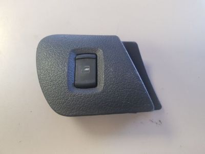 Jobb első Ablakemelő Kapcsoló