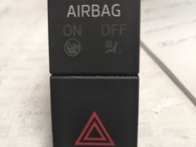 Vészvillogó Kapcsoló