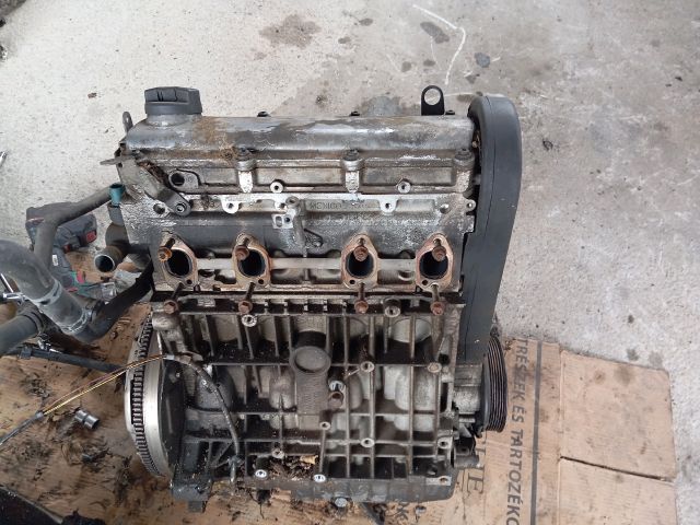 Motor (Fűzött blokk hengerfejjel) - Blokk | EXPO.HU