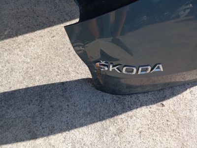 Csomagtérajtó (Üres lemez) - 5. kép