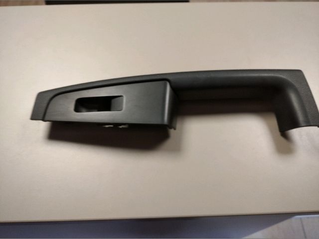 Bal hátsó Ajtóbehúzó - Utastér | EXPO.HU