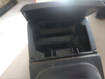 Első Hamutartó - Hamutartó