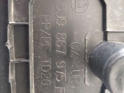 Csomagtérajtó Burkolat Alsó - Burkolat