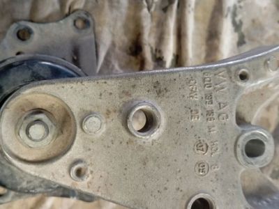 Motor Tartó Bak Jobb - Bak