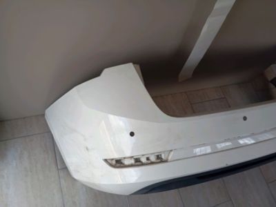 Hátsó Lökhárító (Üresen) - Lökhárító