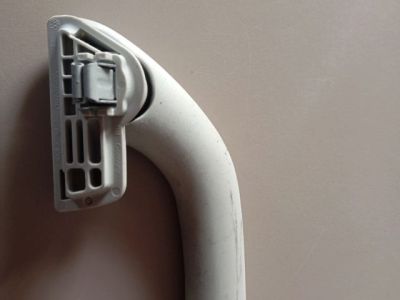 Bal hátsó Kapaszkodó (Felső)