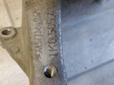 Bal hátsó Tengelycsonk - Futómű, kormányzás, felni