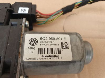 Jobb első Ablakemelő Motor - 3. kép