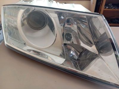 Jobb Xenon Fényszóró - 6. kép