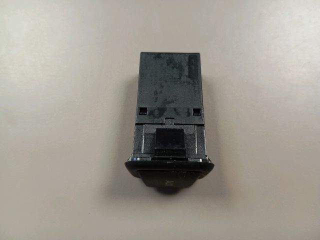 AUX Csatlakozó - Kijelzők, Hifi, GPS, telefon | EXPO.HU