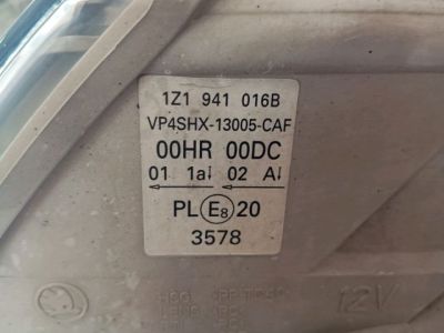 Jobb Xenon Fényszóró - Fényszóró