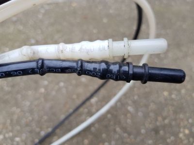 Üzemanyagcső - 5. kép