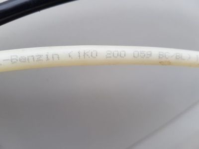 Üzemanyagcső - 7. kép