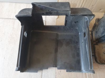 Akkumulátor Fedél - 7. kép