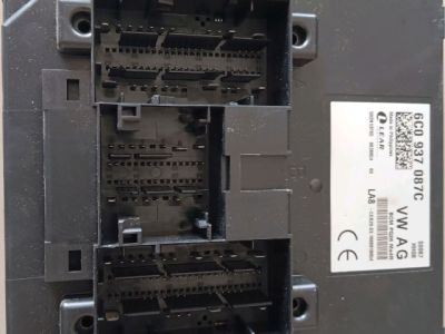 Biztosítéktábla Utastér