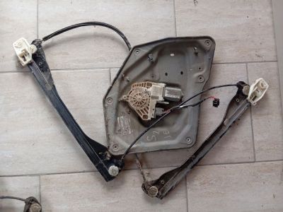 Jobb első Ablakemelő Szerkezet (Elektromos)