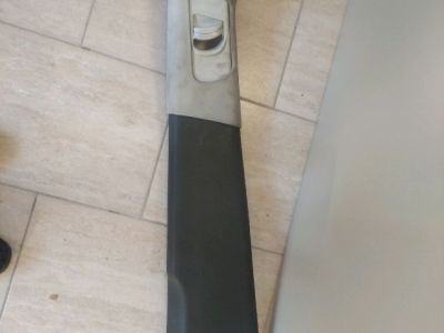 Bal B Oszlop Burkolat