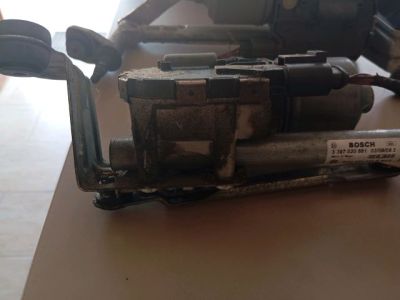 Bal első Ablaktörlő Szerkezet - Ablaktörlő