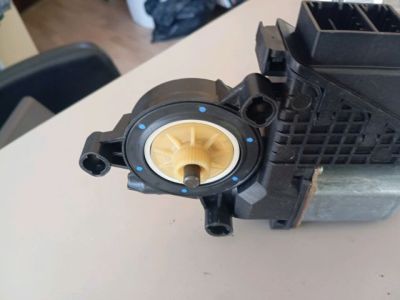 Jobb hátsó Ablakemelő Motor - 5. kép