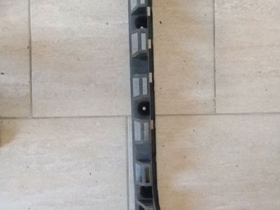 Hátsó középső Lökhárító Tartó (Műanyag) - 4. kép