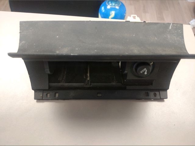 Első Hamutartó - Hamutartó | EXPO.HU