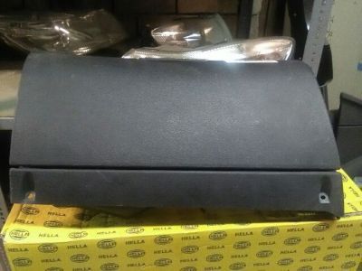 Kesztyűtartó - 2. kép