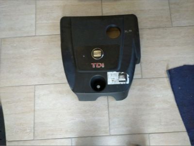 Felső Motorburkolat