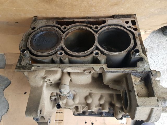 Motorblokk (Fűzött) - Blokk | EXPO.HU