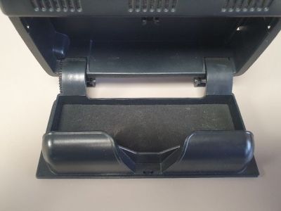 Középső Szemüvegtartó - 2. kép