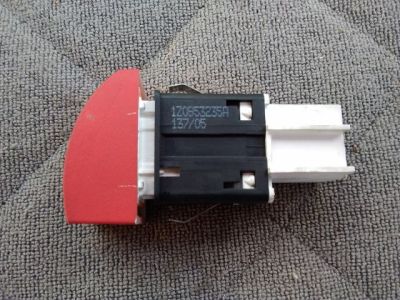 Vészvillogó Kapcsoló - 2. kép