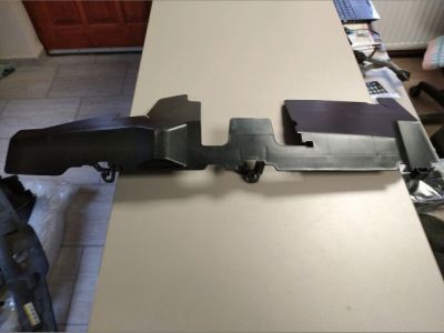 Hűtő Légterelő - Karosszéria egyéb