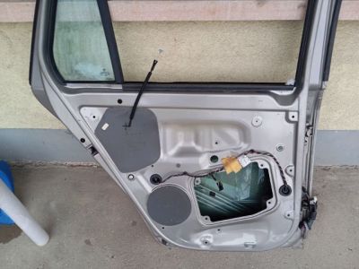 Bal hátsó Ajtó (Részeivel) - Ajtó