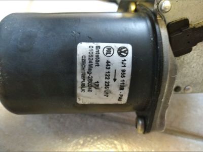 Első Ablaktörlő Szerkezet Motorral - 3. kép