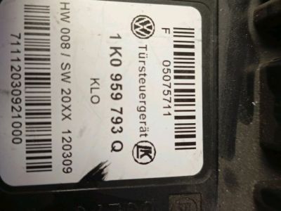 Bal első Ajtó Vezérlőegység - Elektronika