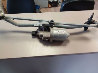 Első Ablaktörlő Szerkezet Motorral