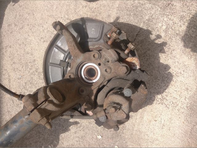 Jobb első Csonkállvány Kerékaggyal - Futómű, kormányzás, felni | EXPO.HU