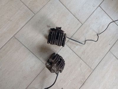 Hátsó Pár Fék Szett (Nyereg, Tárcsa, Betét) - 7. kép