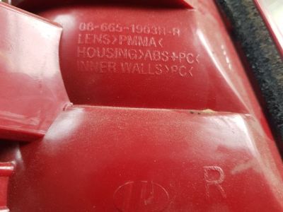 Jobb Hátsó Lámpa - Hátsó Lámpa