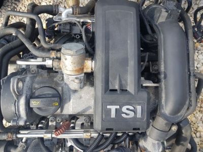 Felső Motorburkolat - Motorburkolat