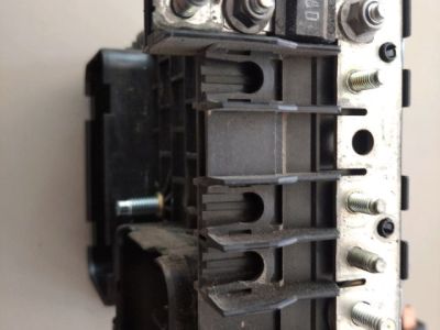 Biztosítéktábla Motortér - 5. kép