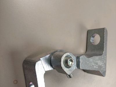 Jobb első Felső Zsanér - 4. kép