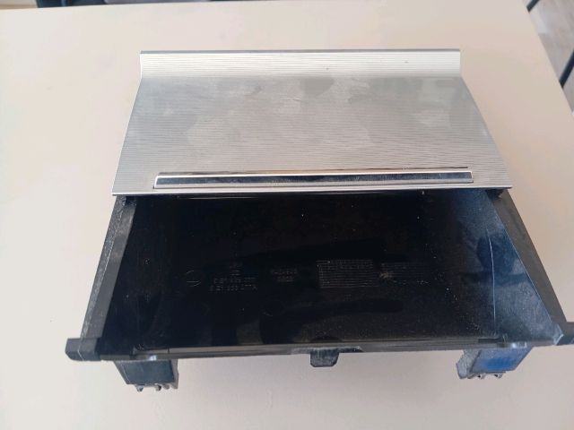 Első Hamutartó - Hamutartó | EXPO.HU