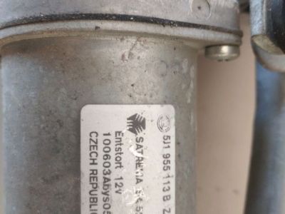 Első Ablaktörlő Szerkezet Motorral - Motor