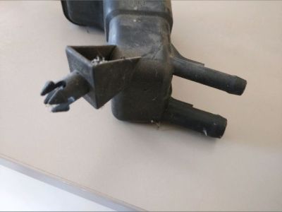 Szervóolaj Tartály - Futómű, kormányzás, felni