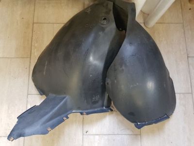 Jobb első Dobbetét (Kerékjárati, Műanyag) - 1. kép