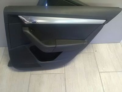 Jobb hátsó Ajtó Kárpit - Kárpit