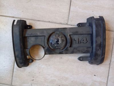 Felső Motorburkolat - Motorburkolat